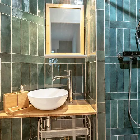 Appartamento à 220m De La Plage, Avec Terrasse Pour 3 *