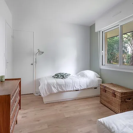 A 220m De La Plage, Avec Terrasse Pour 3 아파트