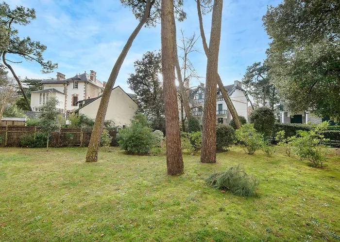 A 220m De La Plage, Avec Terrasse Pour 3 * La Baule