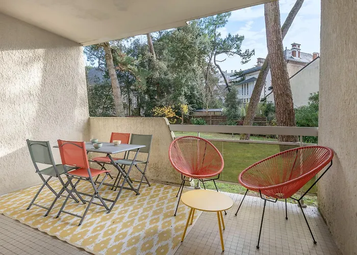 à 220m De La Plage, Avec Terrasse Pour 3