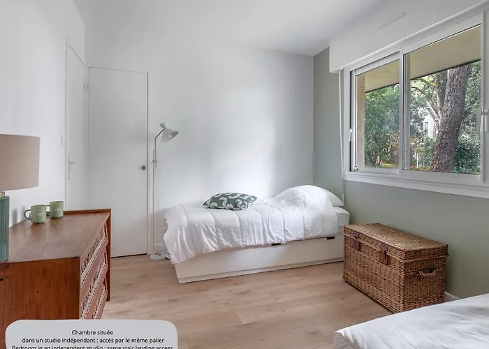 A 220m De La Plage, Avec Terrasse Pour 3 * La Baule